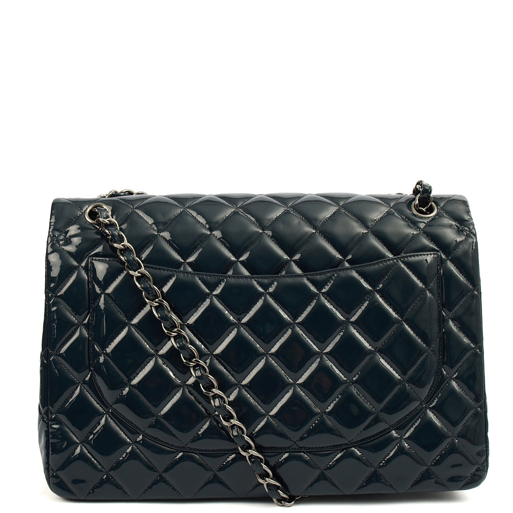 Chanel Shoulder Bag Classic - Maxi in Navy, Patent Leather