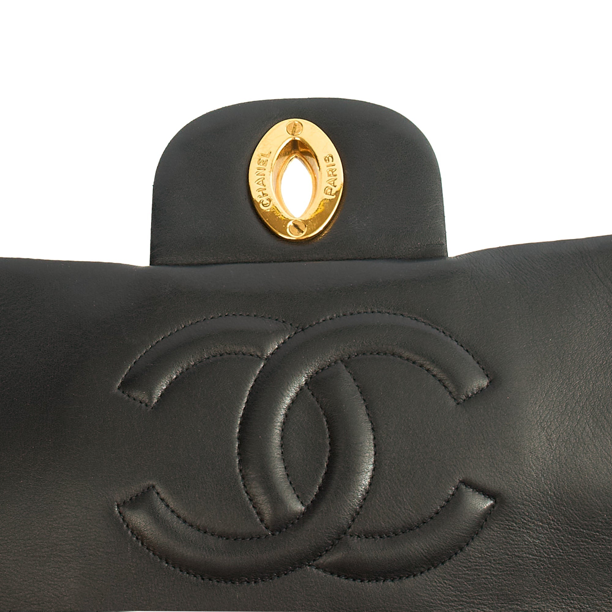 Chanel Shoulder Bag Maxi Jumbo XL in Black, Lambskin Leather