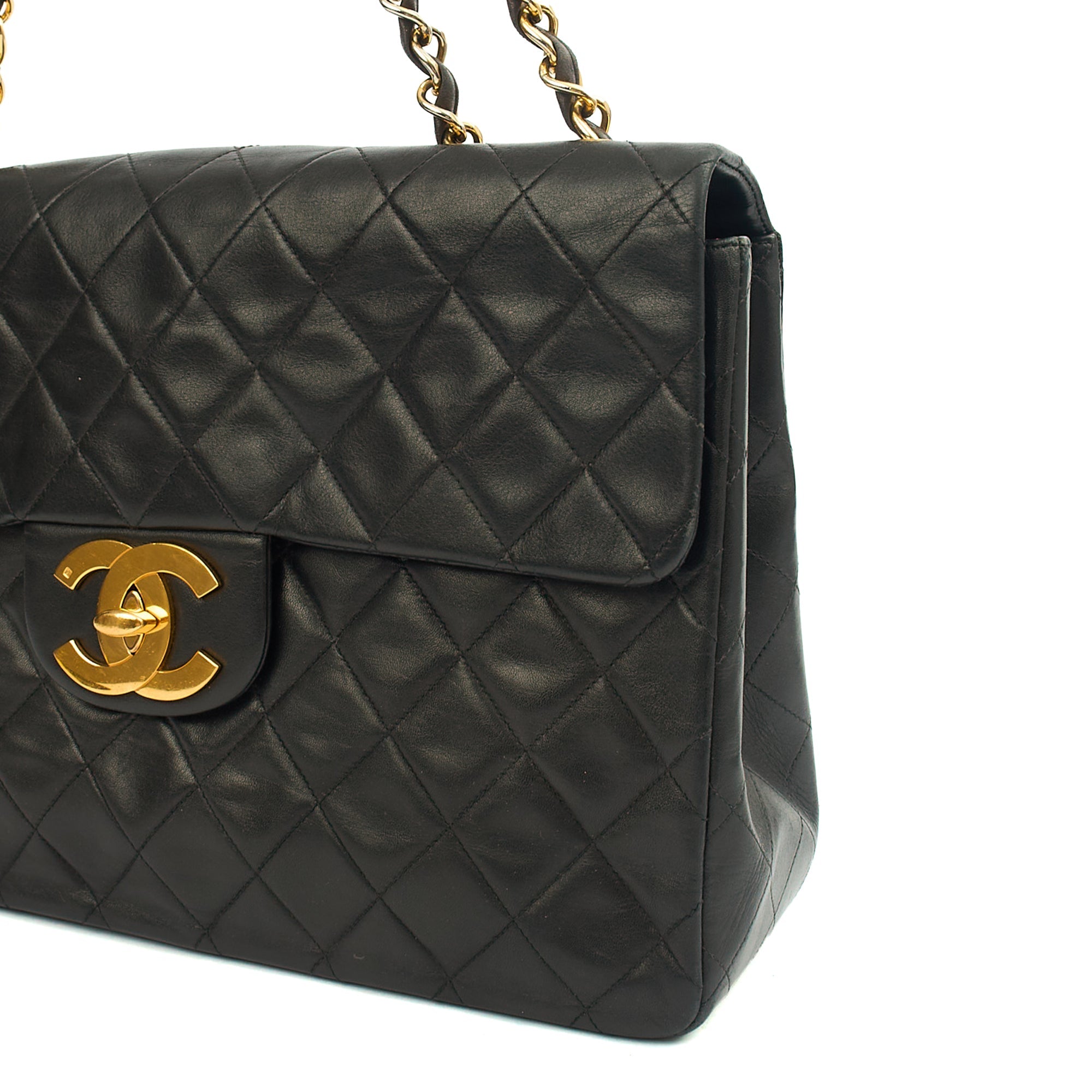 Chanel Shoulder Bag Maxi Jumbo XL in Black, Lambskin Leather