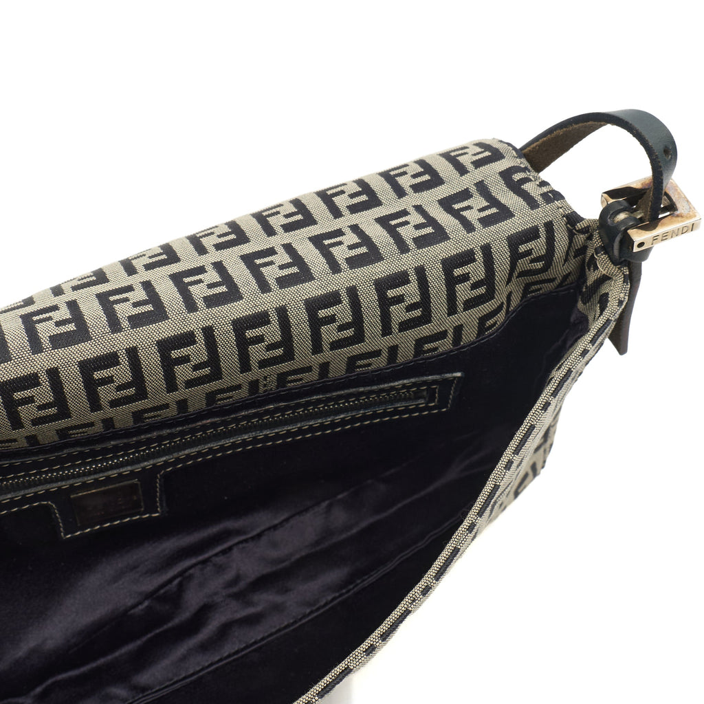 Fendi Shoulder Bag Vintage Zucca Shoulder Bag in Zucca FF, Canvas