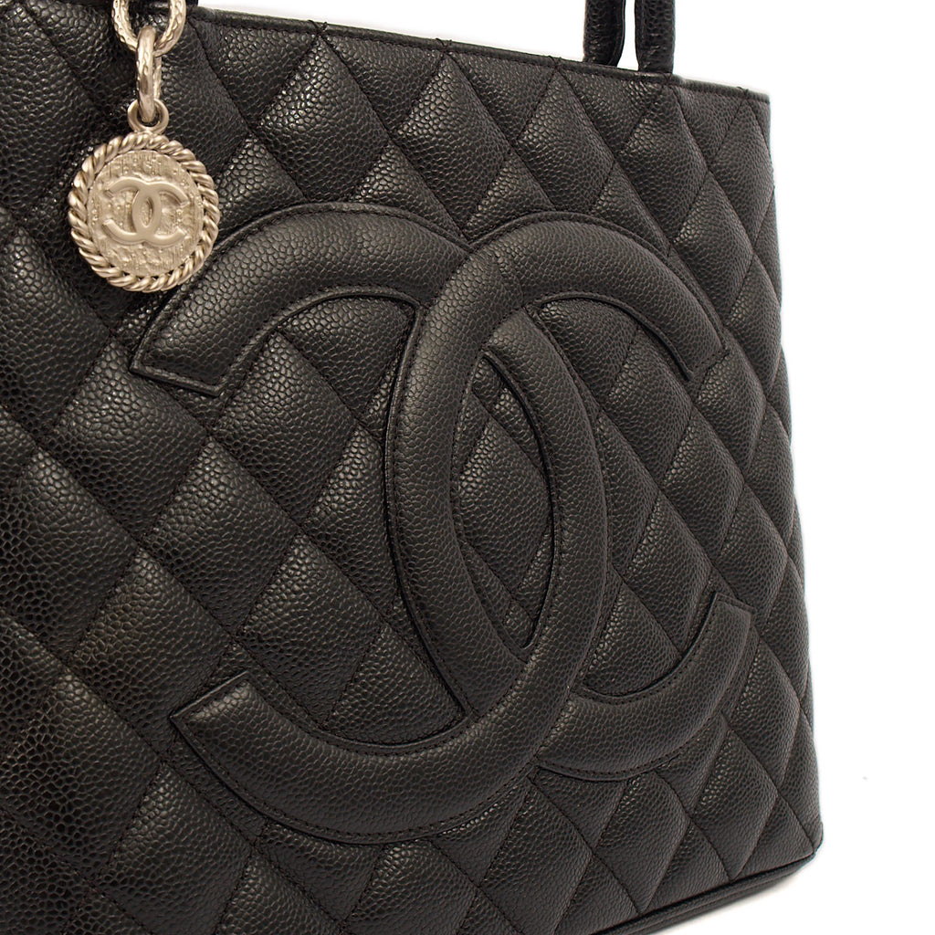 Chanel Tote Medaillon Tote in Black, Caviar Leather