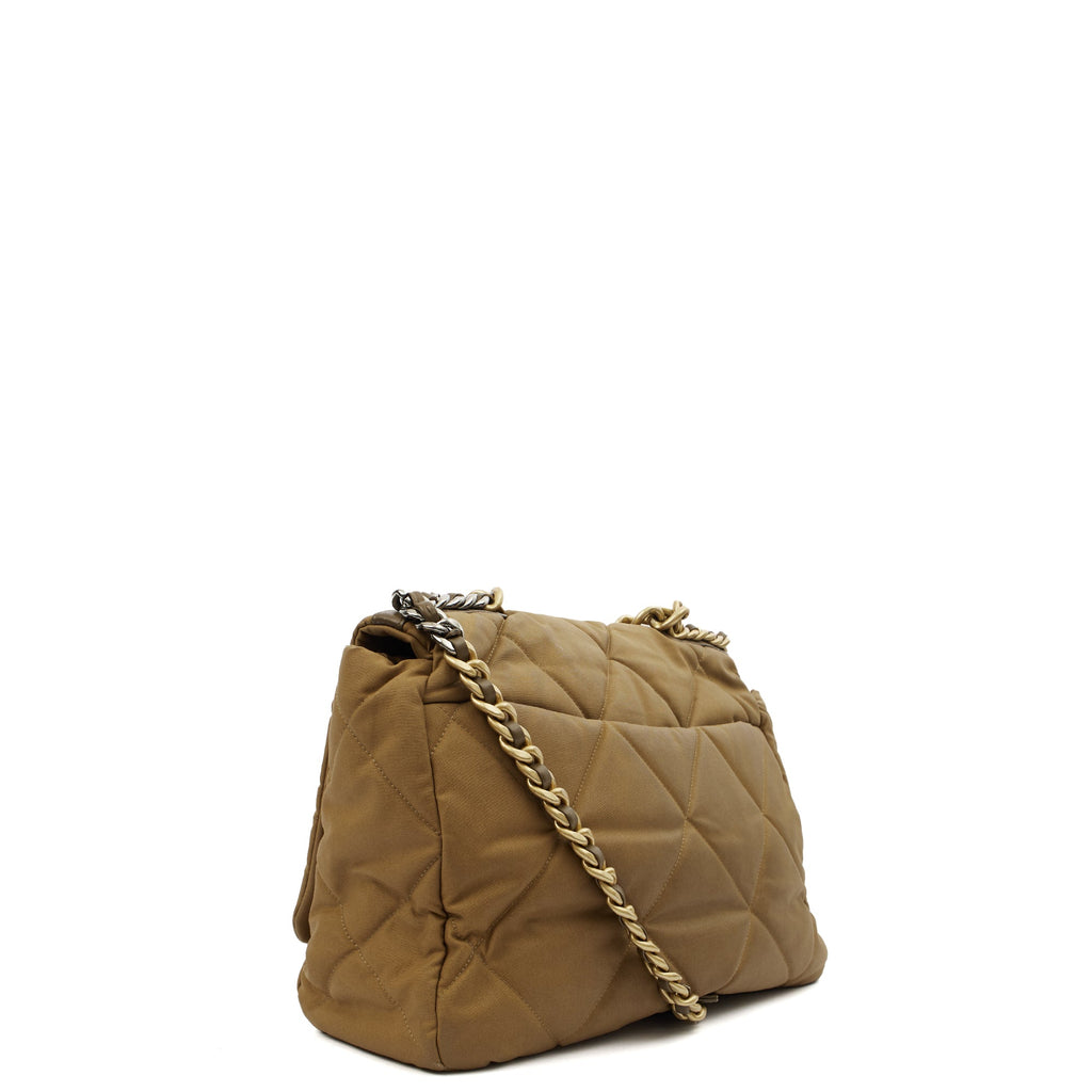 Chanel Tote Chanel 19 Large in Brown, Fabric