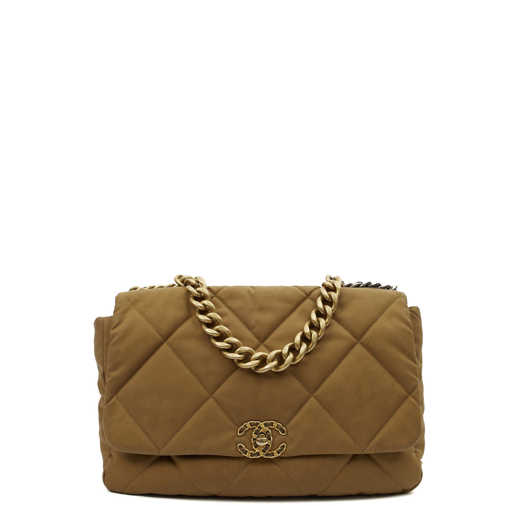 Chanel Tote Chanel 19 Large in Brown, Fabric