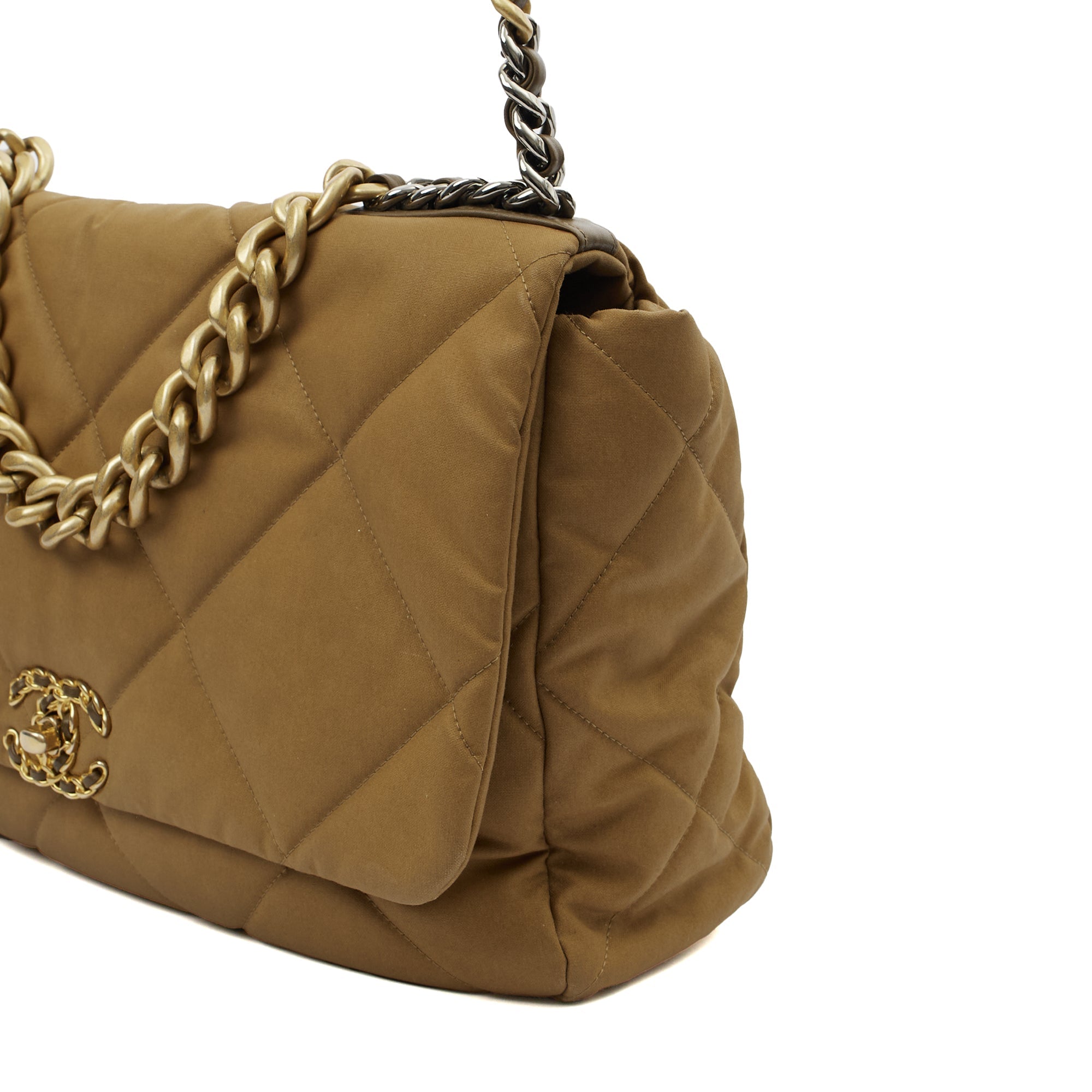 Chanel Tote Chanel 19 Large in Brown, Fabric