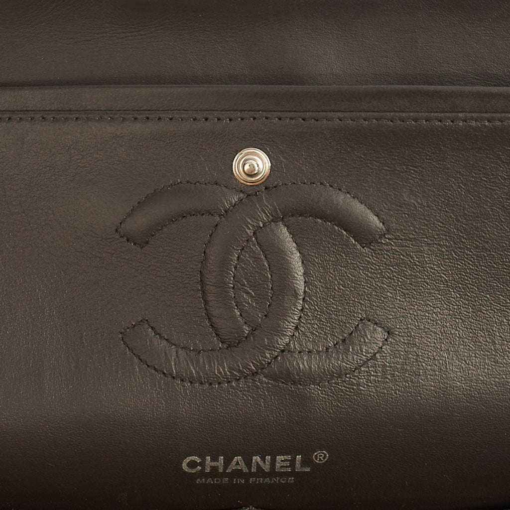 Chanel Shoulder Bag Classic Double Flap - Medium in Grey, Patent Leather