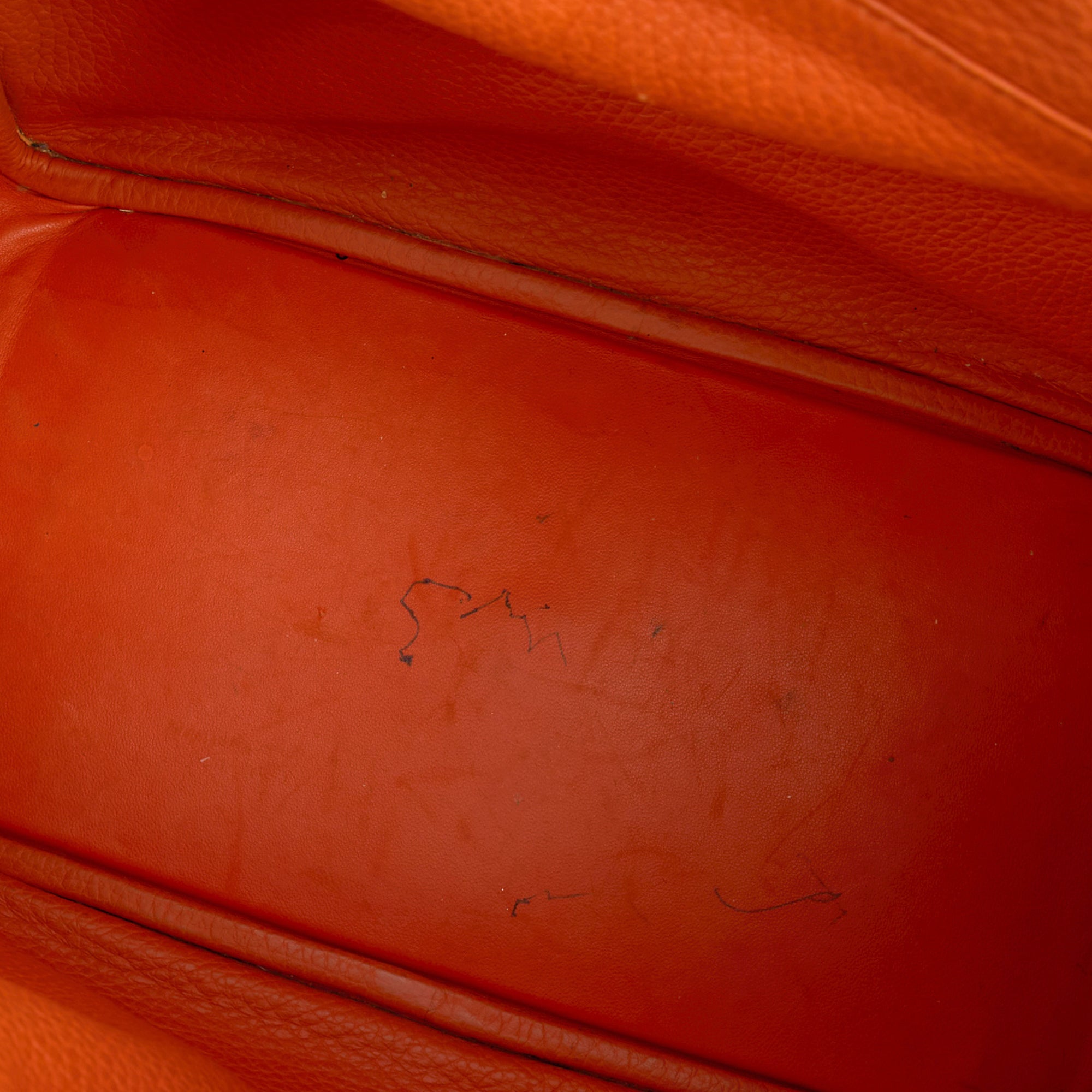 Hermes Tote Lindy 30 in Classic Orange, Togo Leather