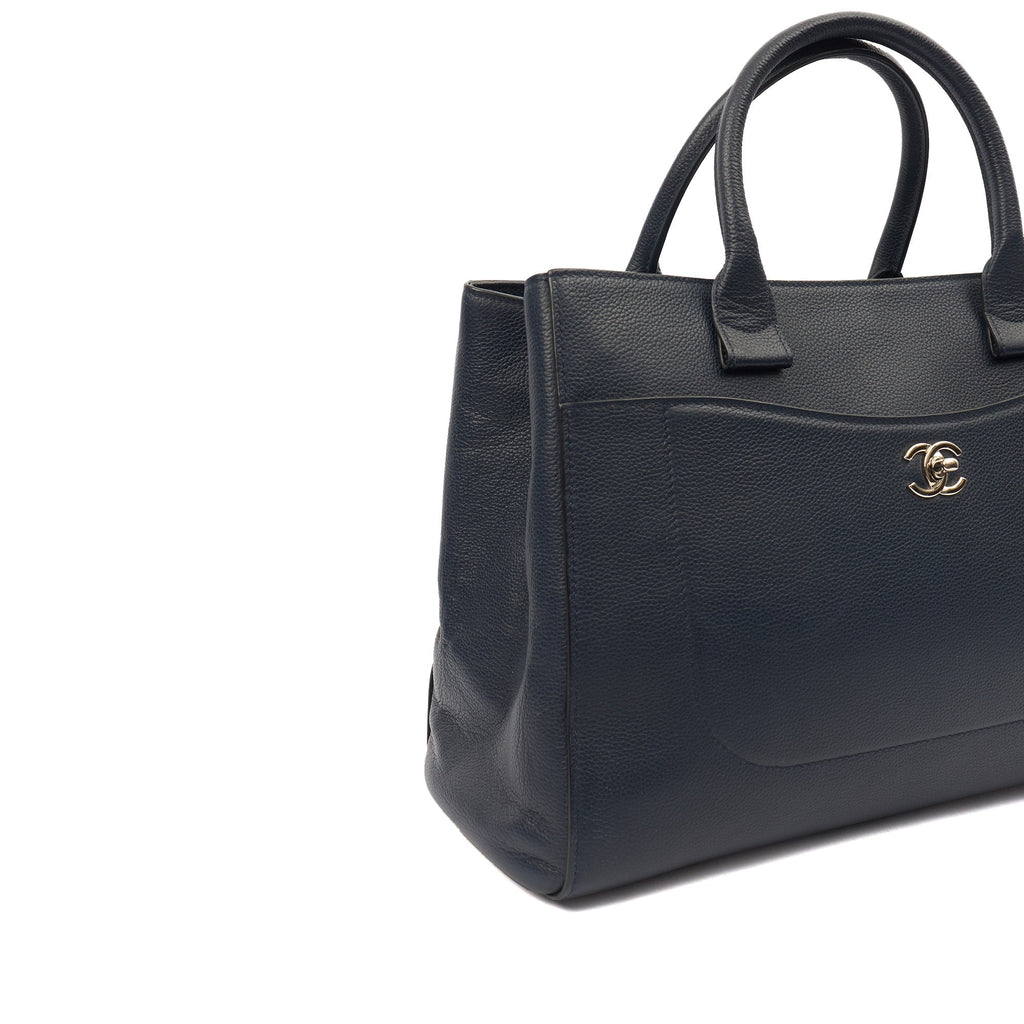 Chanel Tote Executive Shopper Tote in Blue, Calfskin Leather