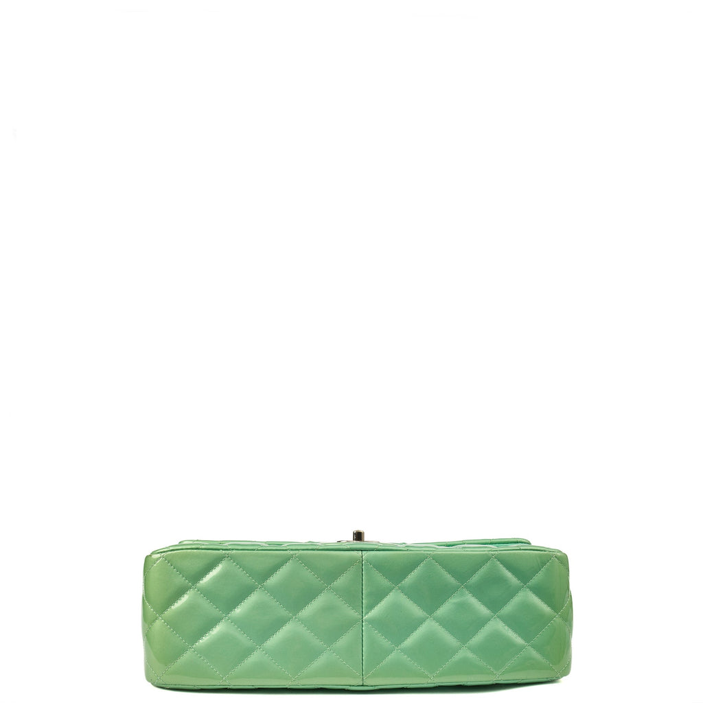 Chanel Shoulder Bag Classic Double Flap - Large in Green, Patent Leather