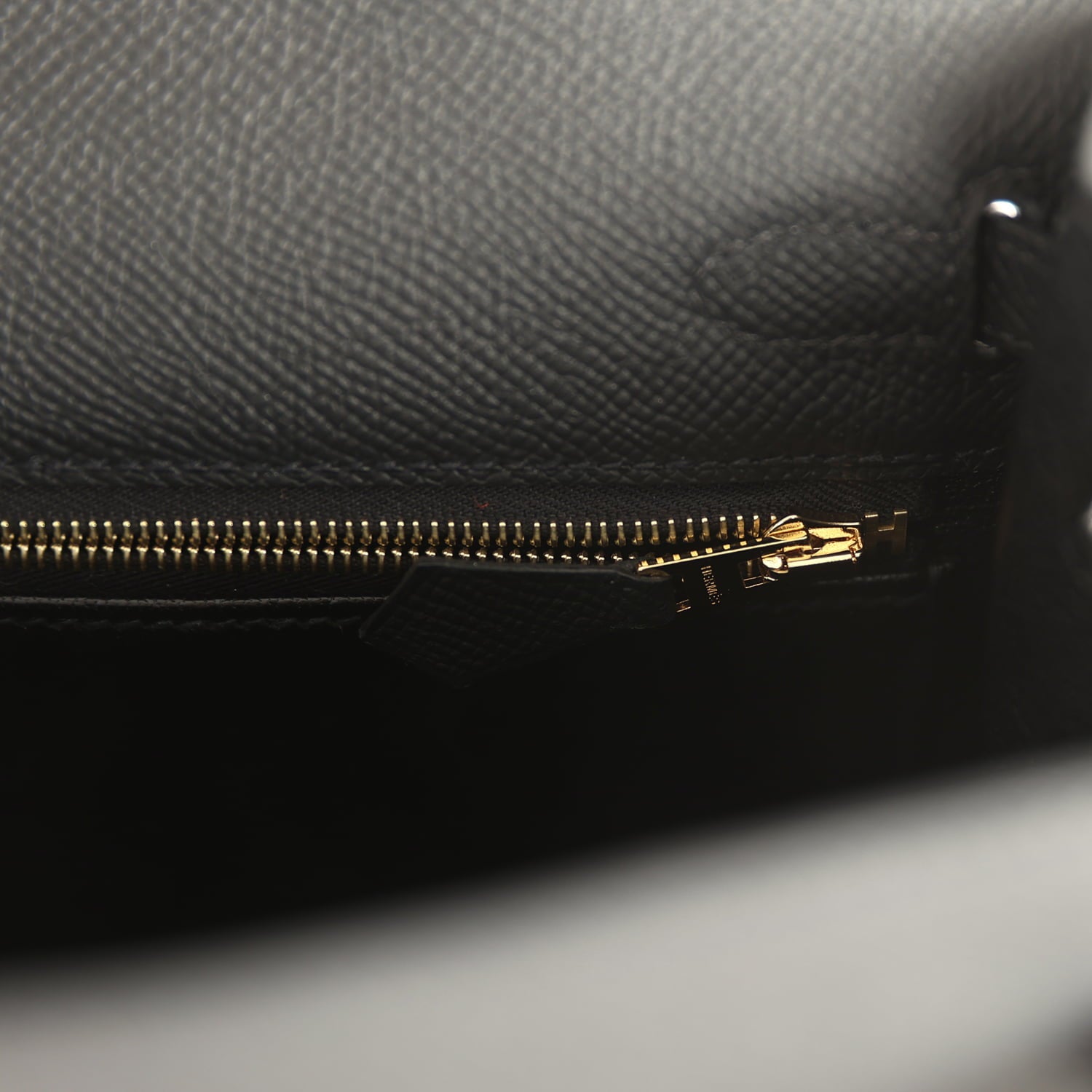 Hermes Kelly Sellier 25 Black Epsom Gold Hardware