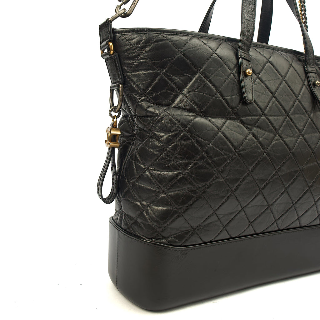 Chanel Shoulder Bag Gabrielle Hobo - Large in Black, Leather
