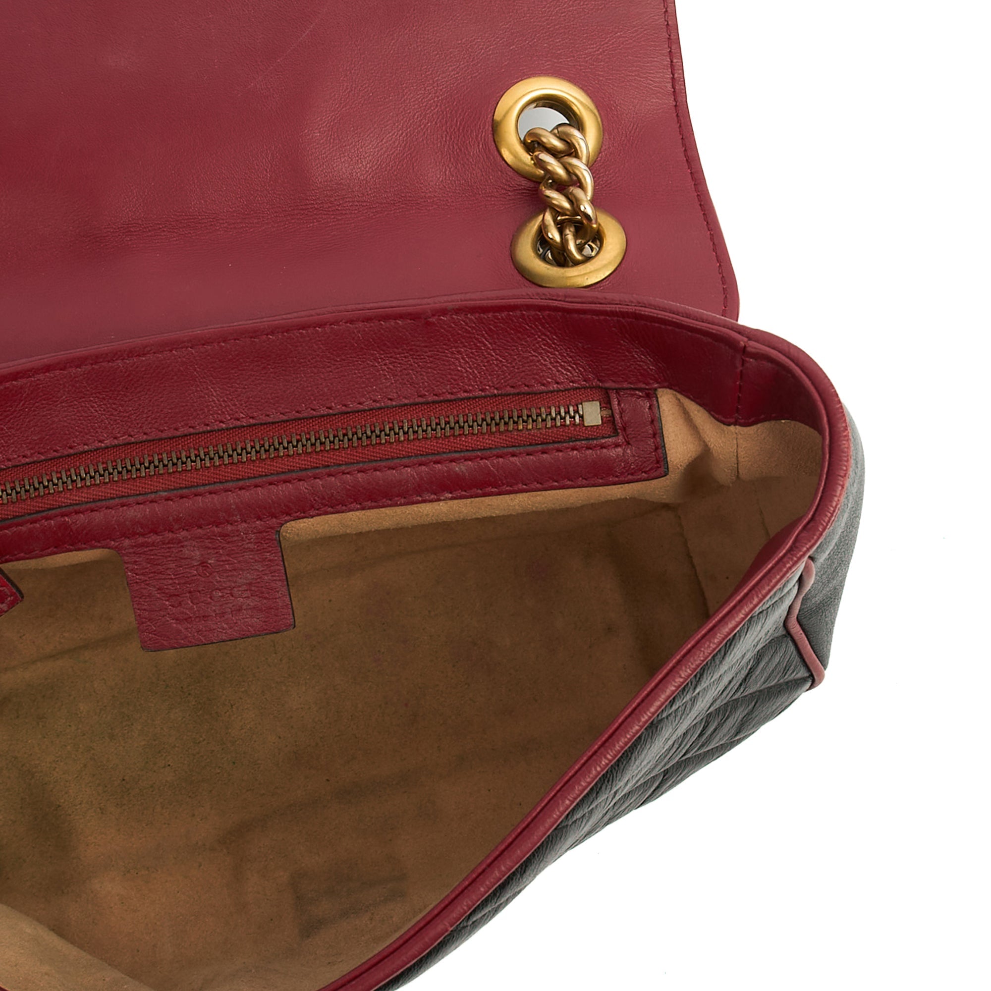 Gucci Shoulder Bag Marmont Shoulder Flap Bag - Medium in Black, Leather