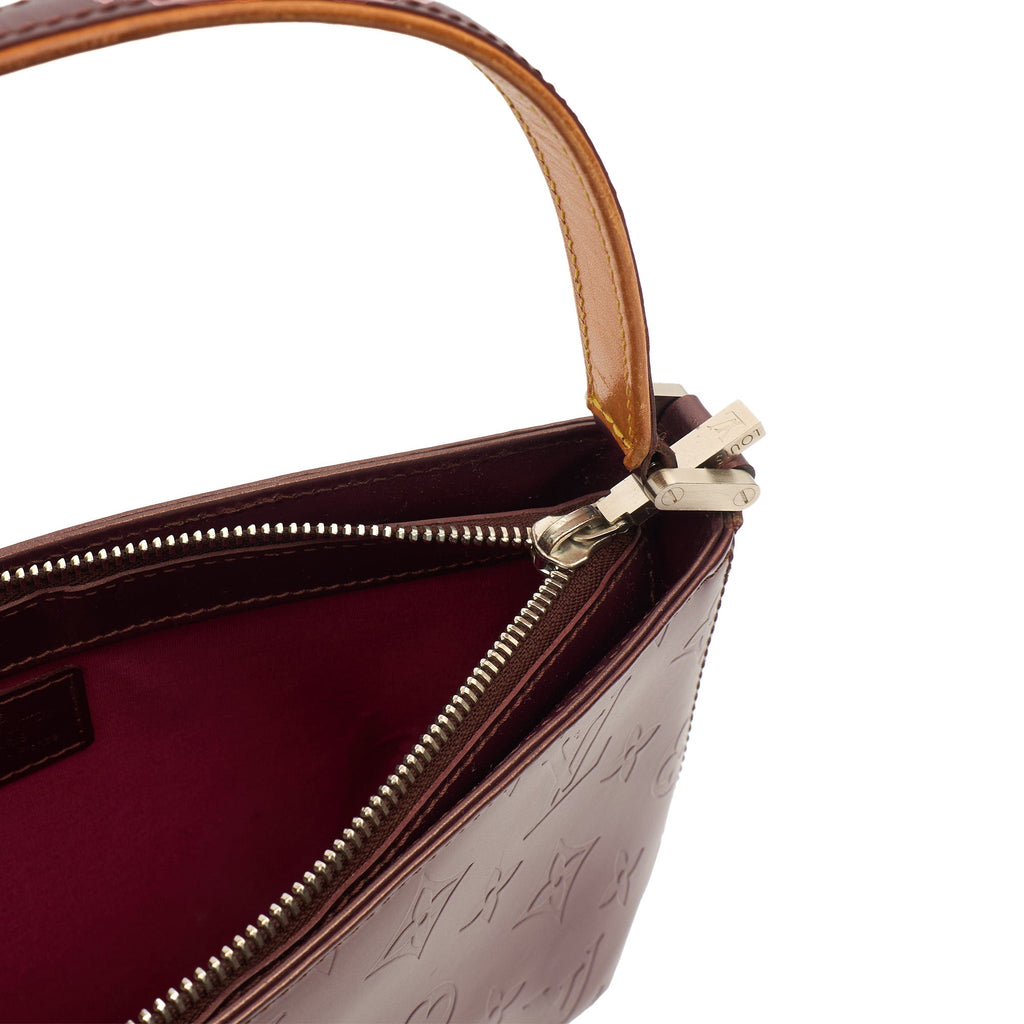 Louis Vuitton Shoulder Bag Fowler in Purple, Miroir Vernis