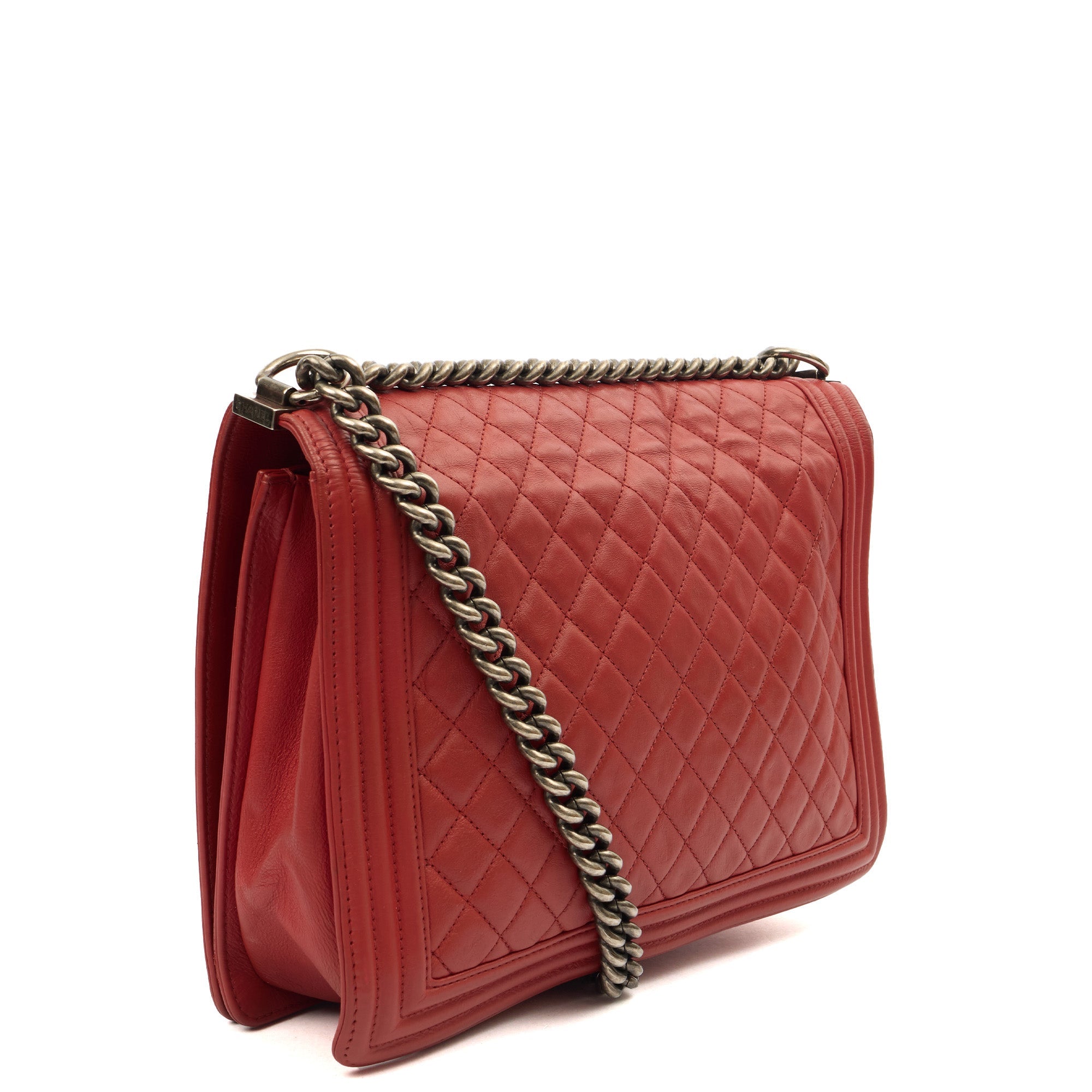 Chanel Shoulder Bag Boy - Large in Red, Lambskin Leather