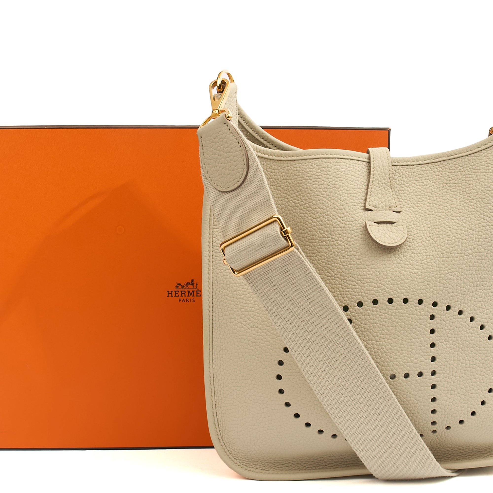 Hermes Cross Body Evelyne 29 in Beton, Leather