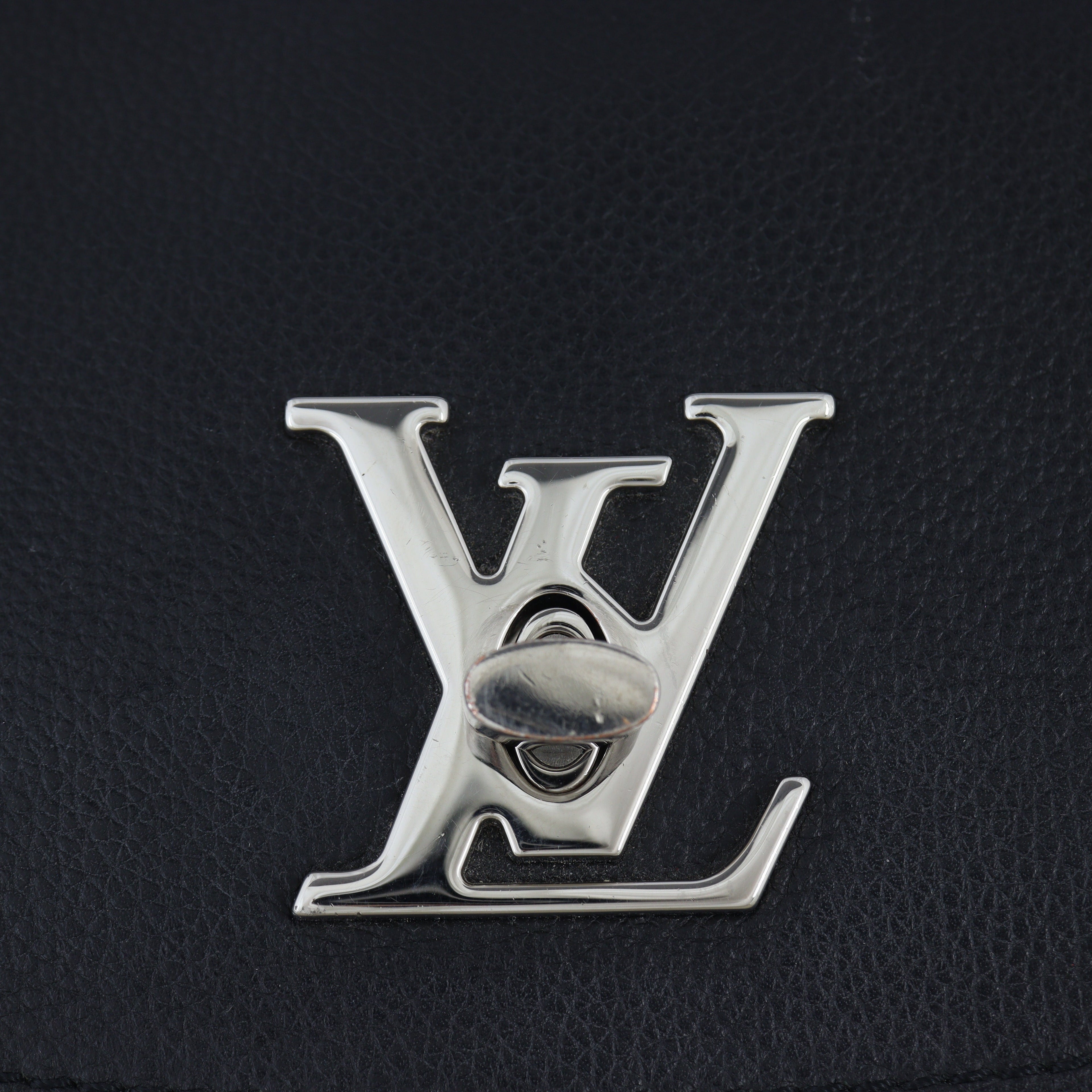 Louis Vuitton Lockme Ever BB