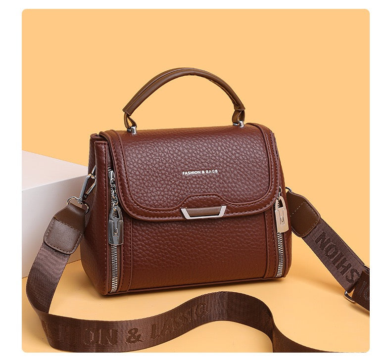 Fashionable Leather Handbag with Modern Design – Elevate Your Look 8219-2830