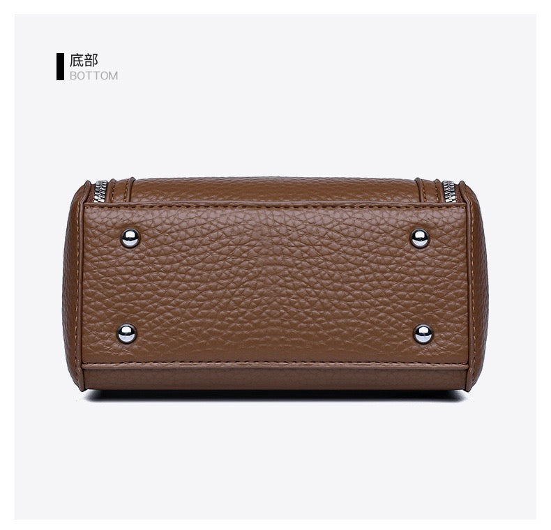 Fashionable Leather Handbag with Modern Design – Elevate Your Look 8219-2830