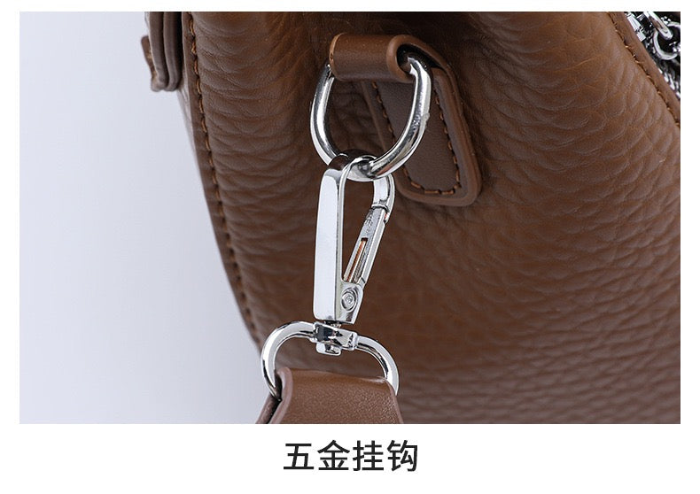 Fashionable Leather Handbag with Modern Design – Elevate Your Look 8219-2830