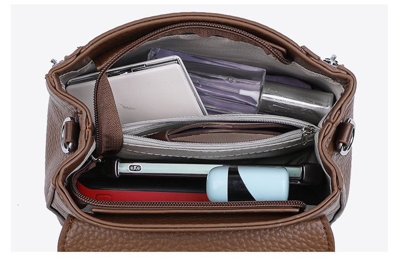 Fashionable Leather Handbag with Modern Design – Elevate Your Look 8219-2830