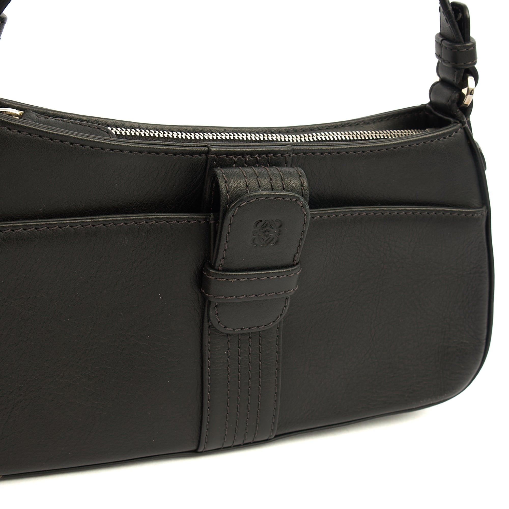 Loewe Shoulder Bag Shoulder Bag in Black, Leather