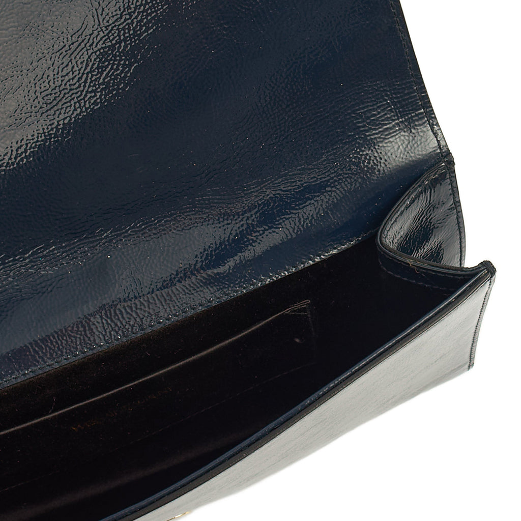 Saint Laurent Clutch Cassandra Clutch in Blue, Patent Leather