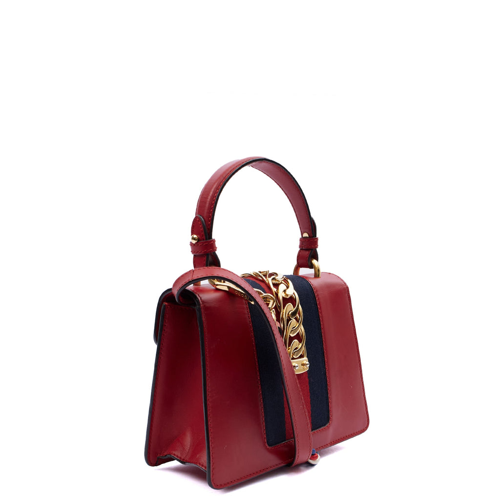 Gucci Shoulder Bag Sylvie Chain - Mini in Red, Leather