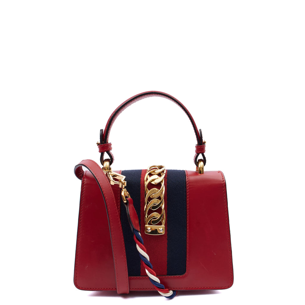 Gucci Shoulder Bag Sylvie Chain - Mini in Red, Leather