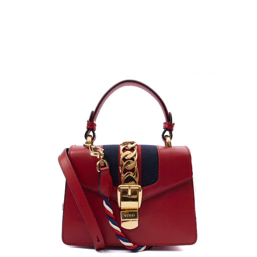 Gucci Shoulder Bag Sylvie Chain - Mini in Red, Leather