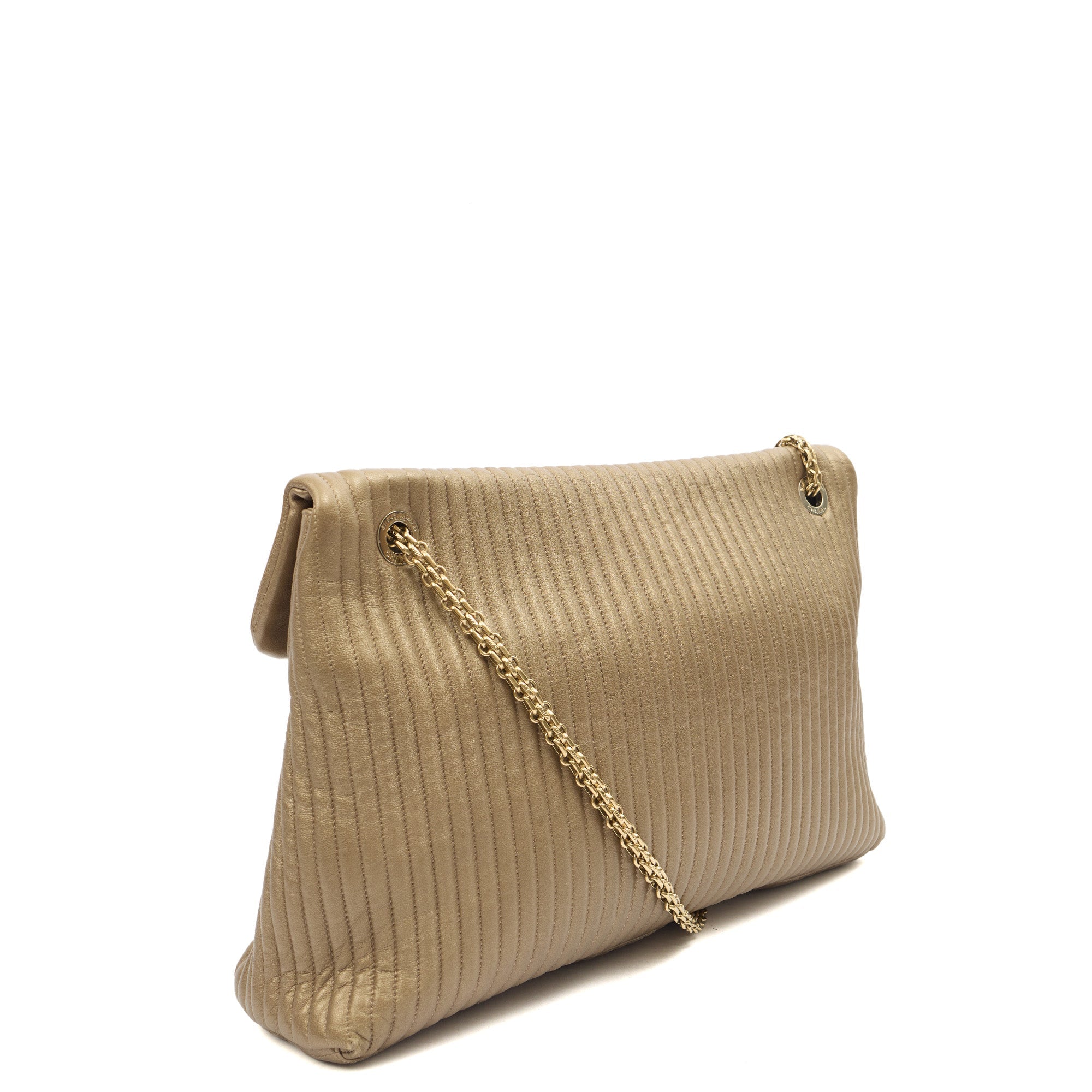 Chanel Shoulder Bag Shoulder Bag in Metallic, Calfskin Leather