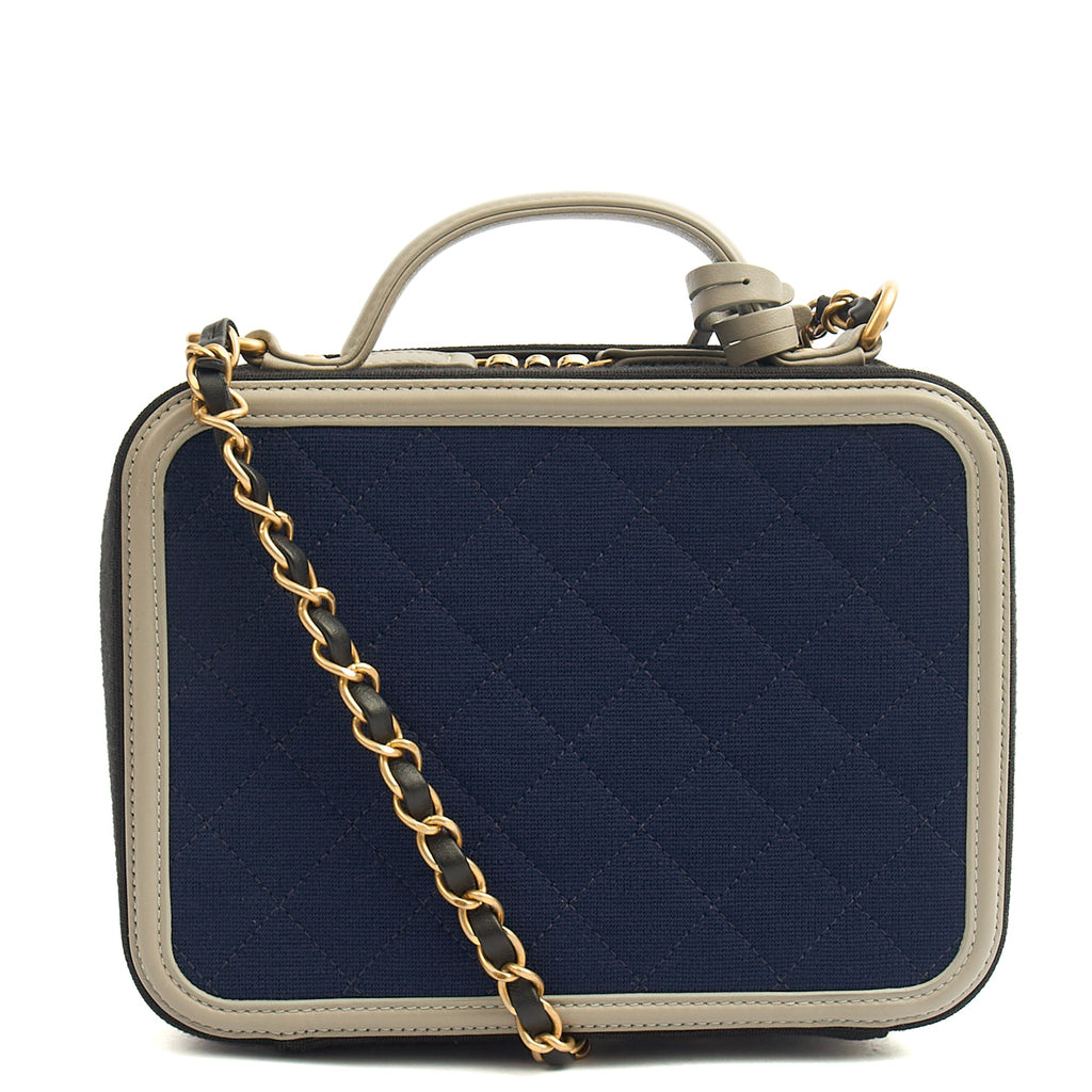 Chanel Shoulder Bag CC Filigree Vanity Case in Blue, Fabric