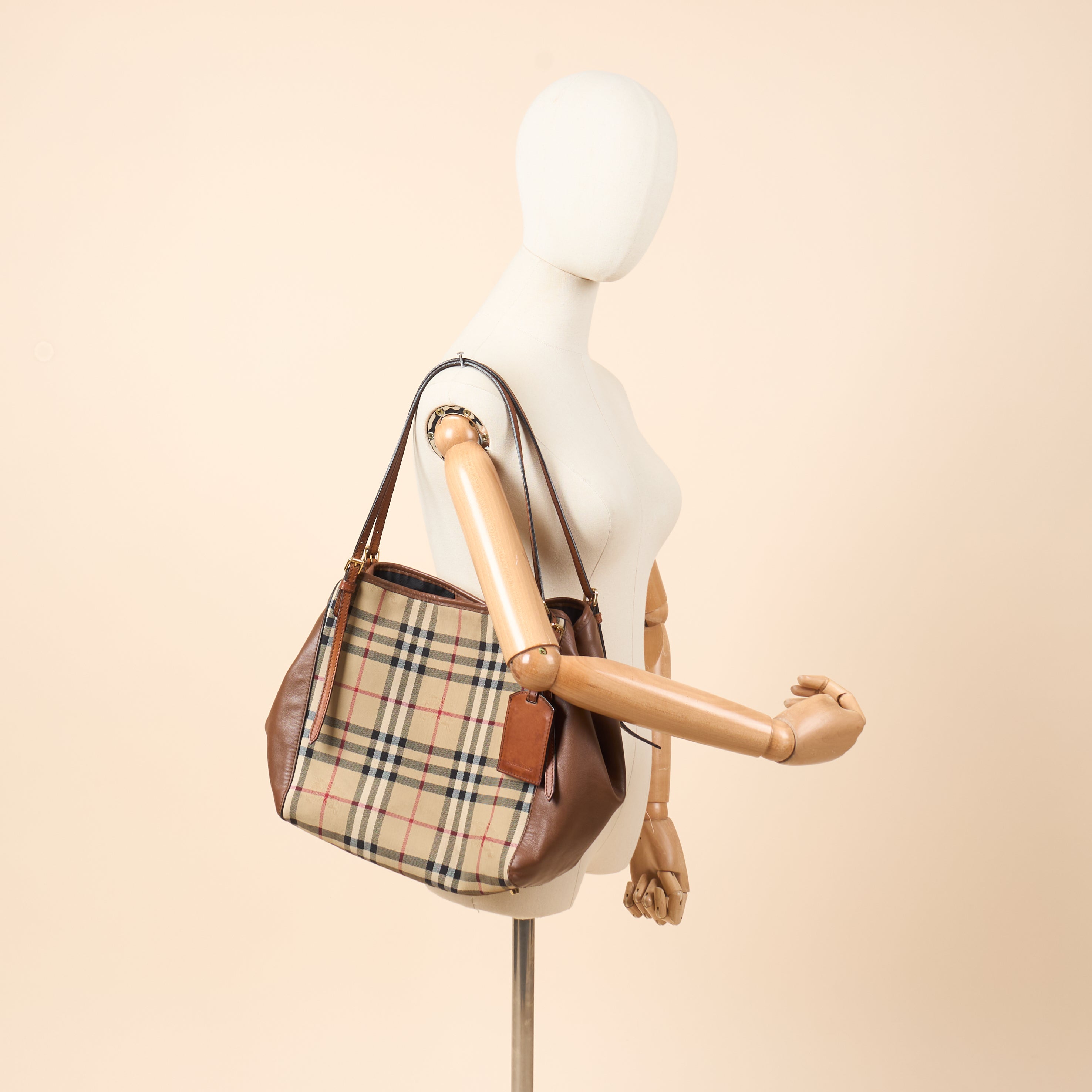 Burberry Tote Tote in Brown, Fabric