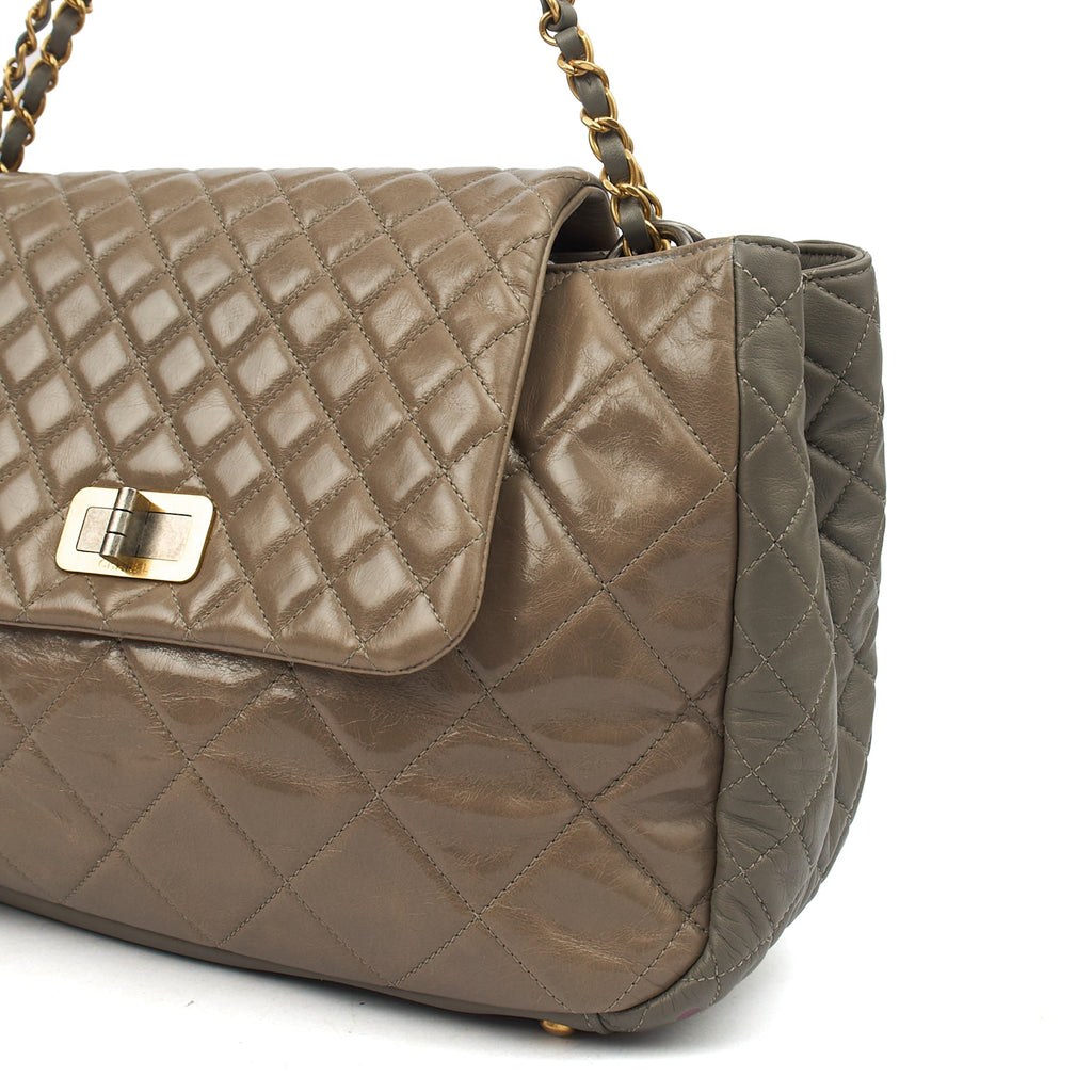 Chanel Tote Gabrielle Flap Bag in Grey, Glazed Calfskin