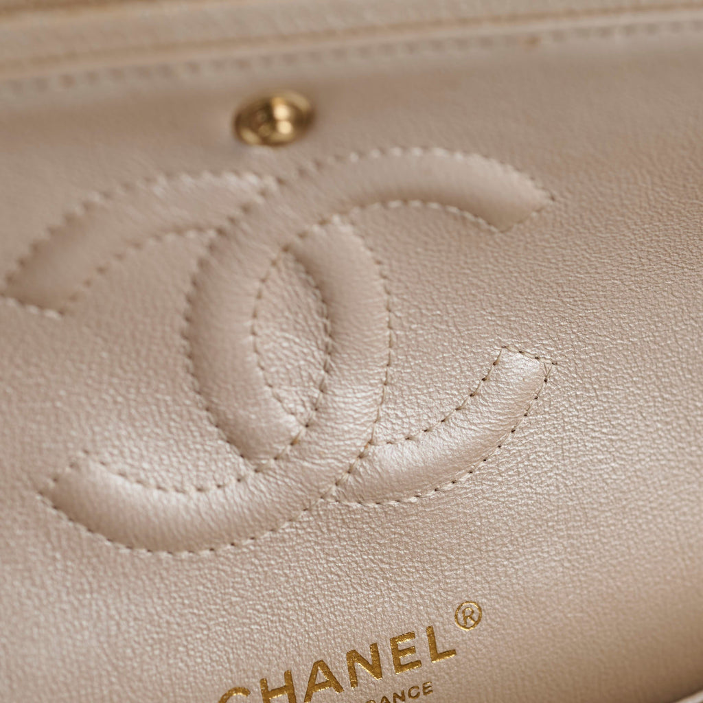 Chanel 12P Classic Flap Medium/Large M/L Pearly Beige C (16 Series)