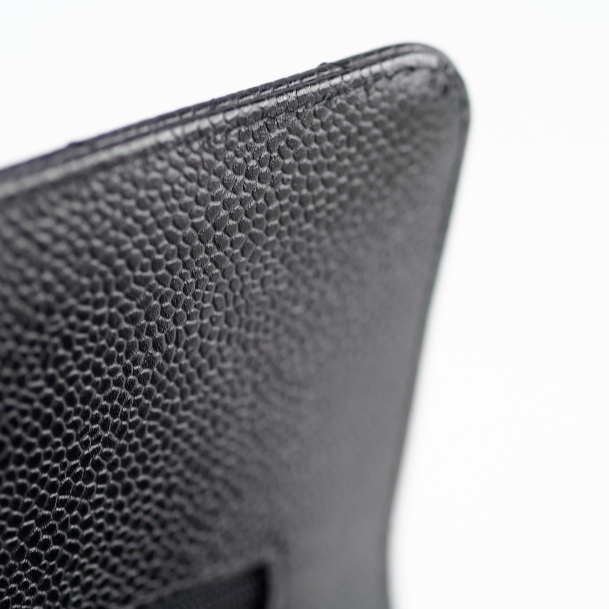 Chanel Classic Flap Medium/Large Caviar Black - 29 Series