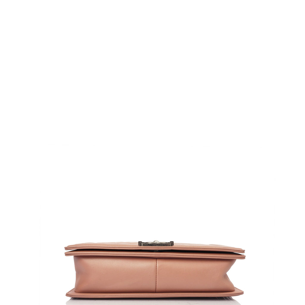 Chanel Shoulder Bag Boy - Medium in Pink, Calfskin Leather