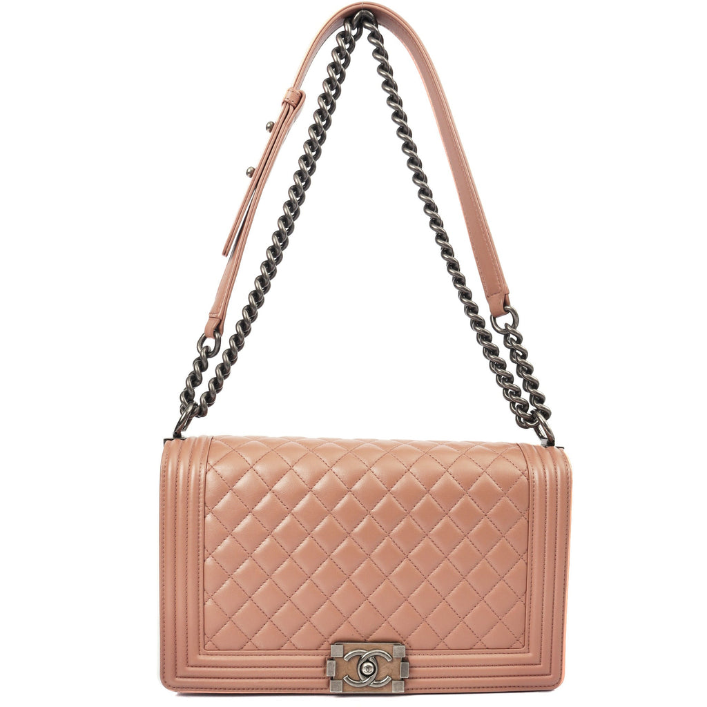 Chanel Shoulder Bag Boy - Medium in Pink, Calfskin Leather