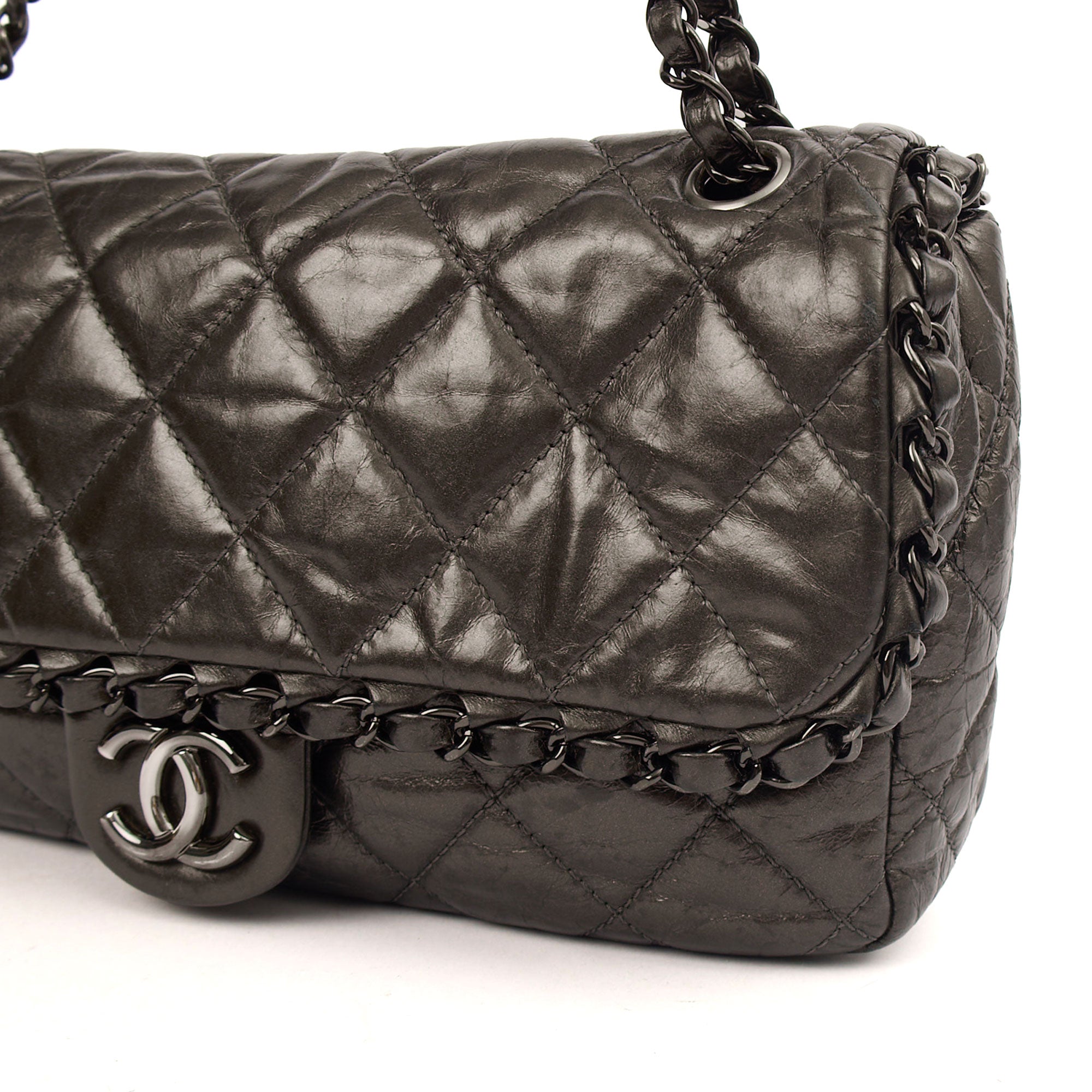 Chanel Shoulder Bag Flap Bag in Metallic, Calfskin Leather