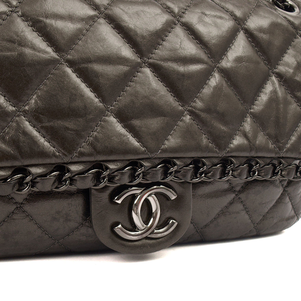 Chanel Shoulder Bag Flap Bag in Metallic, Calfskin Leather