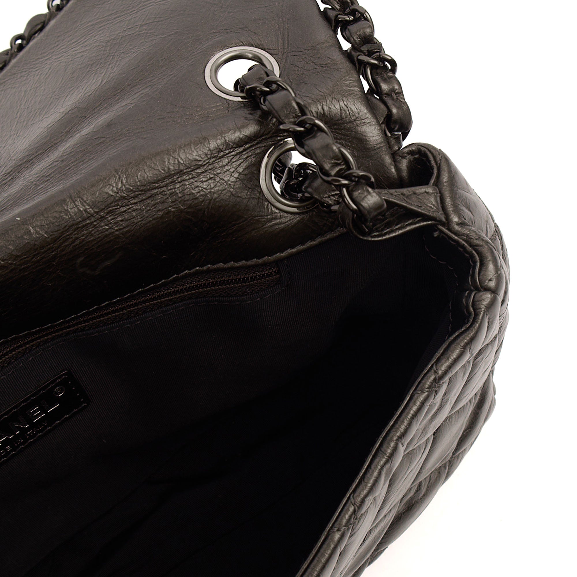 Chanel Shoulder Bag Flap Bag in Metallic, Calfskin Leather