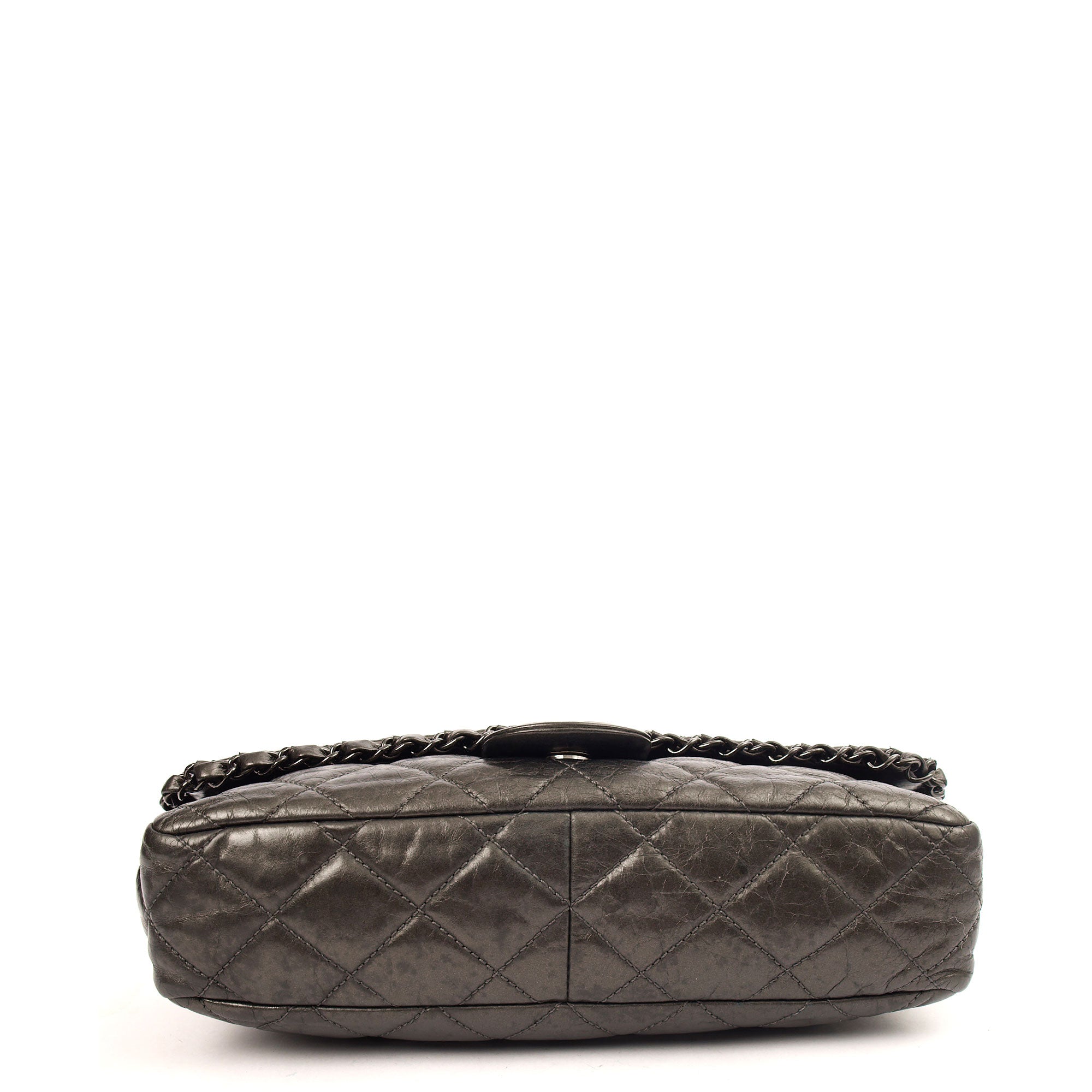 Chanel Shoulder Bag Flap Bag in Metallic, Calfskin Leather