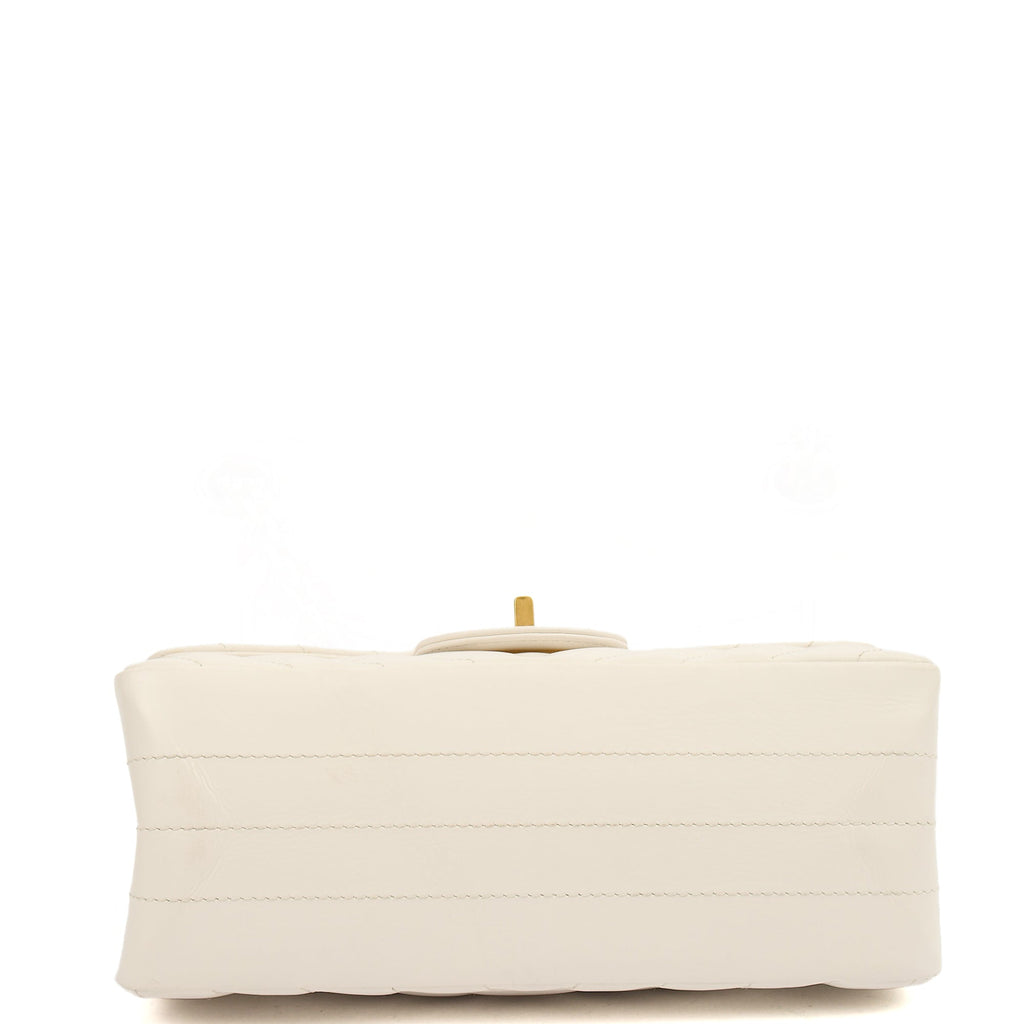 Chanel Cross Body Chevron Flap Bag  in White, Calfskin Leather