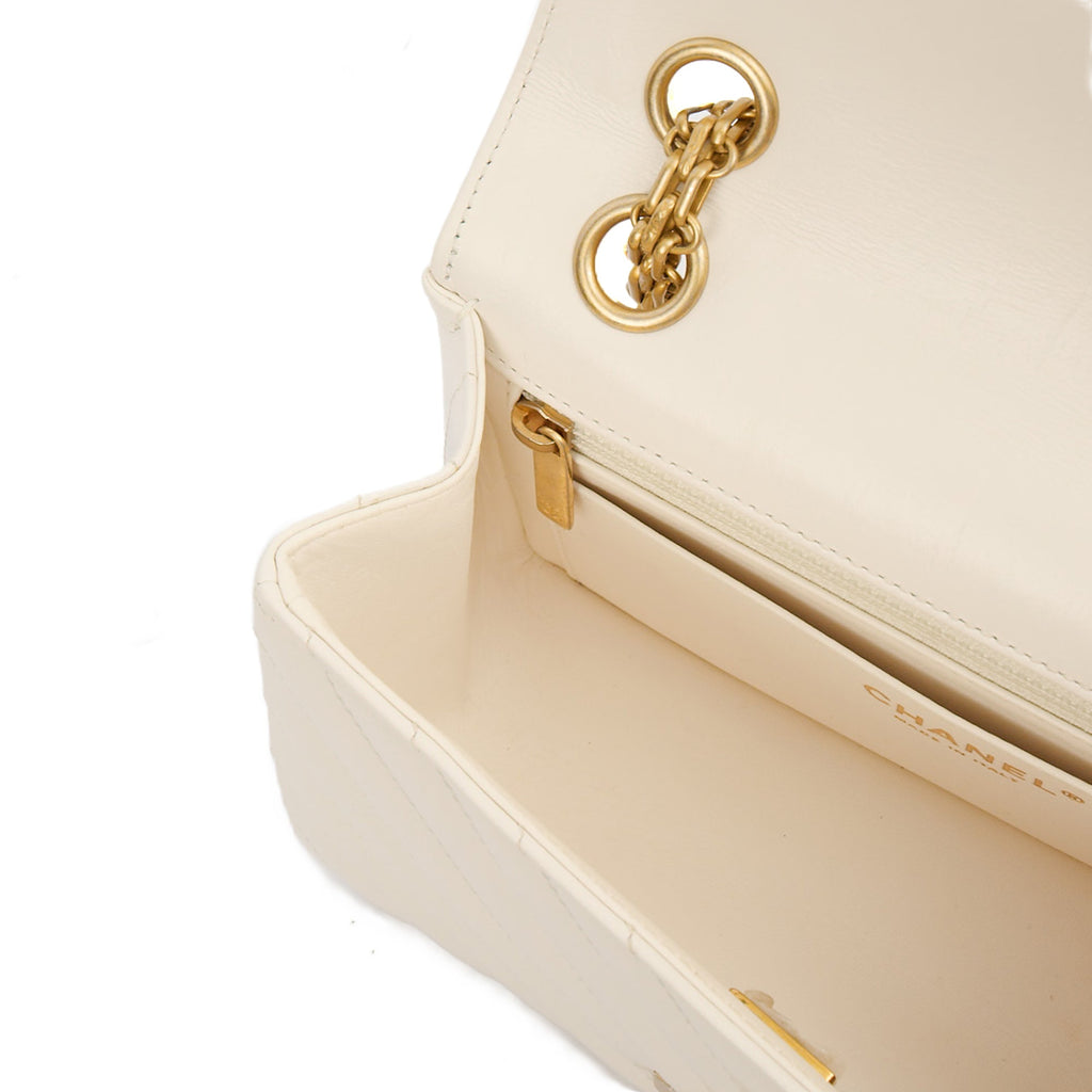 Chanel Cross Body Chevron Flap Bag  in White, Calfskin Leather