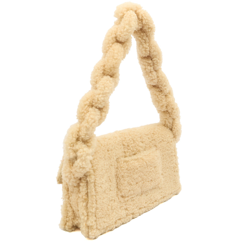 Jacquemus Shoulder Bag Le Bambinou in Cream, Shearling