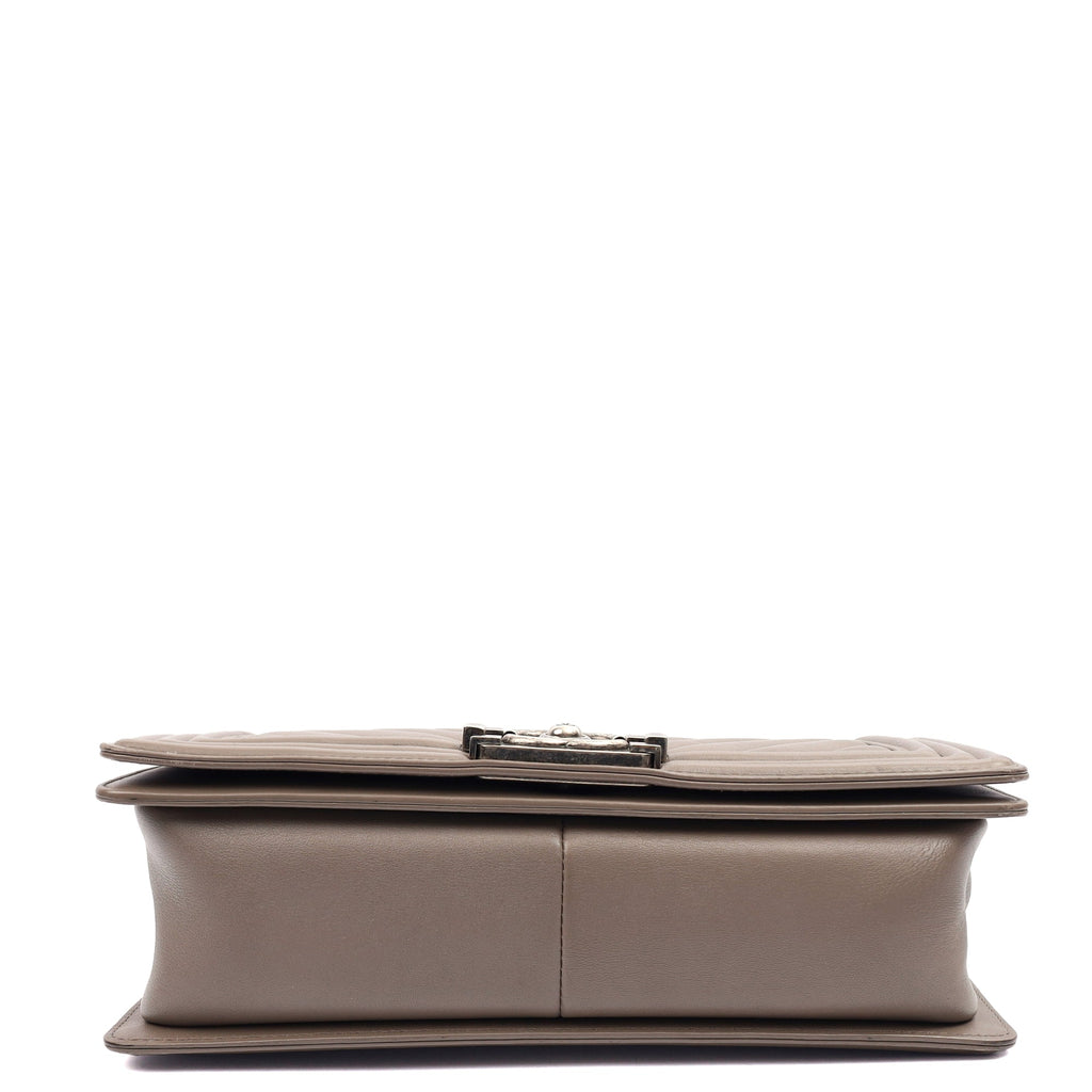 Chanel Shoulder Bag Boy - Medium in Grey, Calfskin Leather