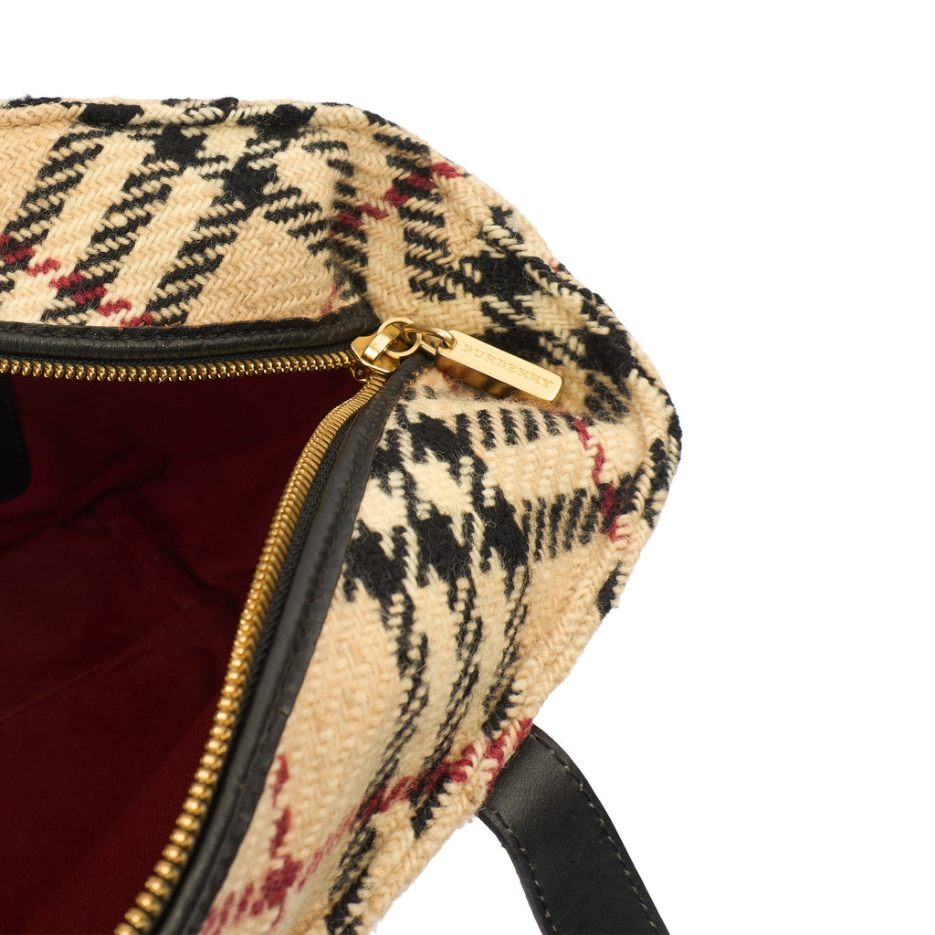 Burberry Tote Check Tote in Nova Check, Canvas
