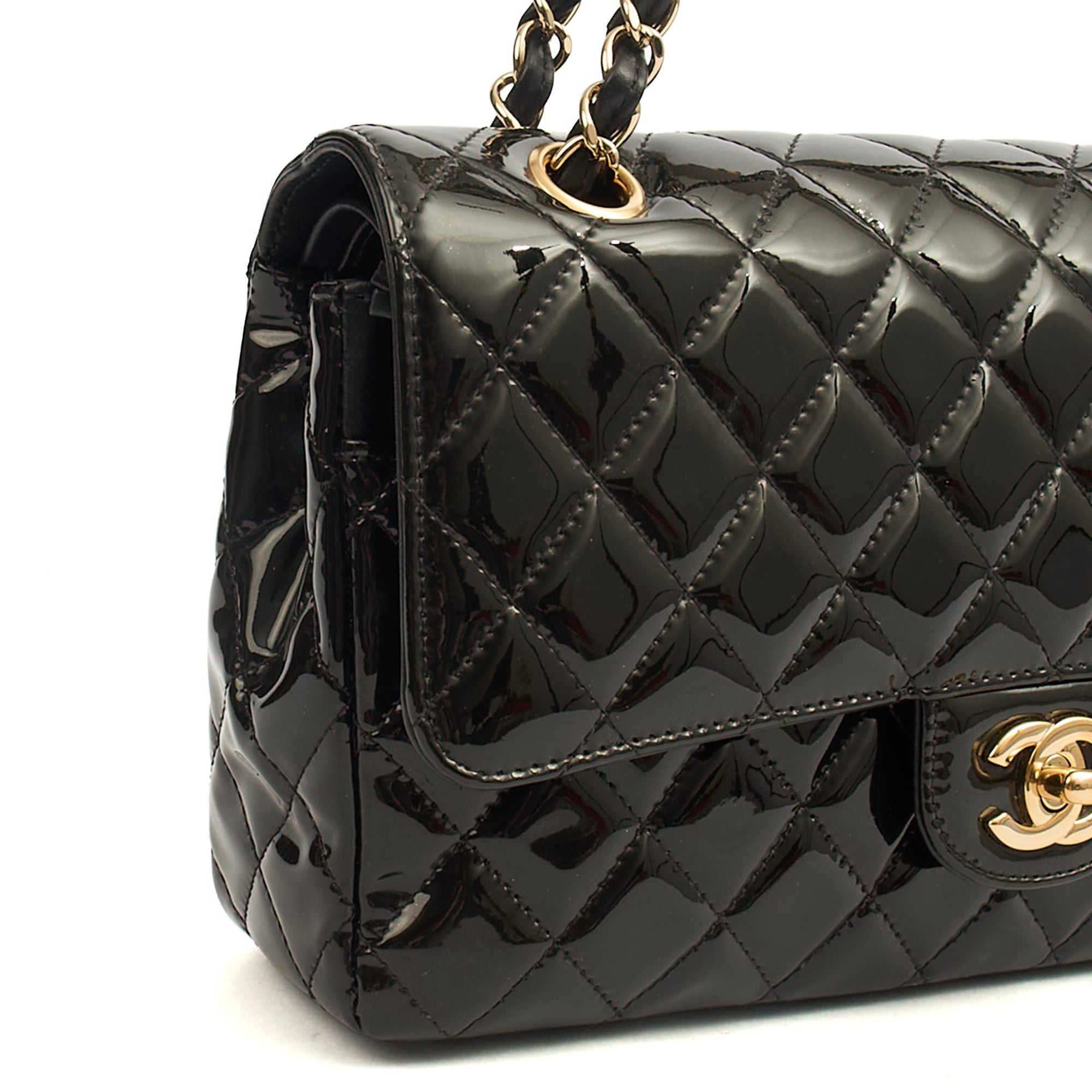 Chanel Shoulder Bag Classic Double Flap - Medium in Black, Patent Leather
