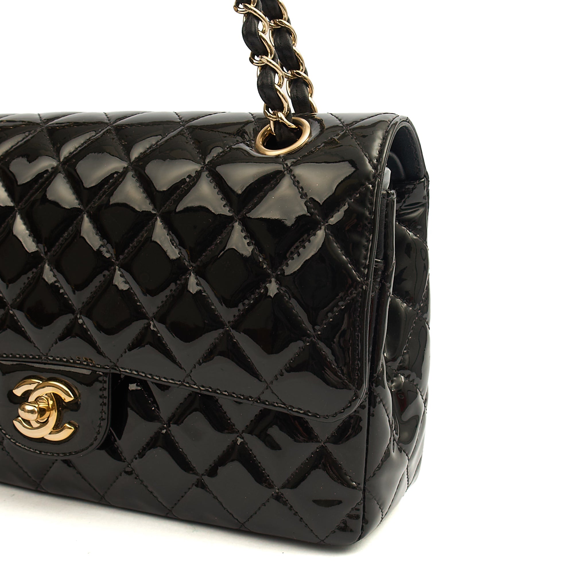 Chanel Shoulder Bag Classic Double Flap - Medium in Black, Patent Leather