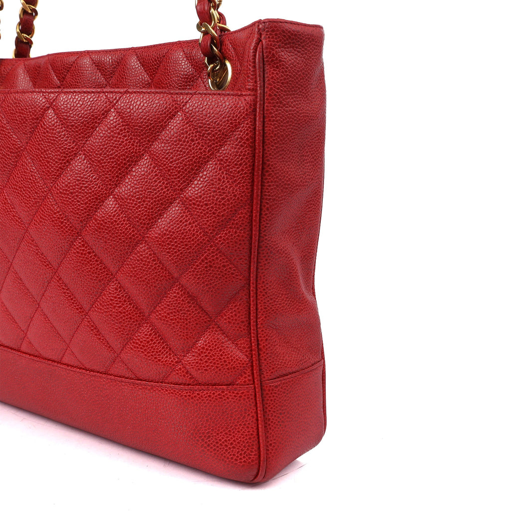 Chanel Tote Tote in Red, Caviar Leather
