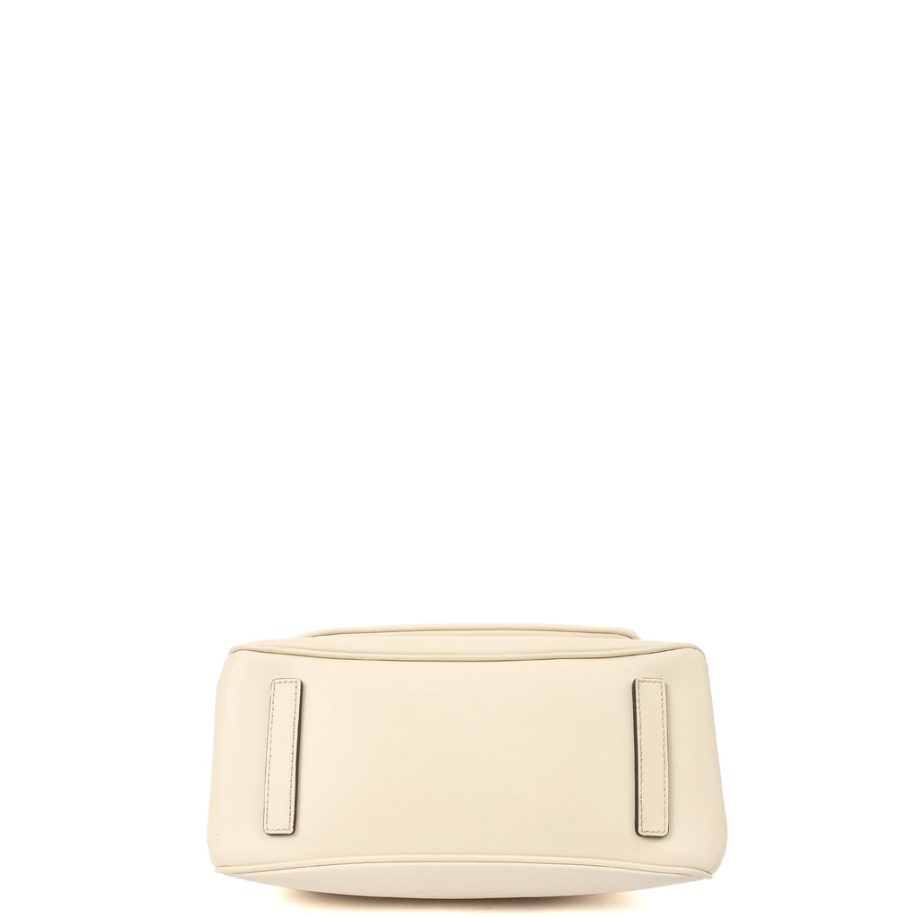 Marc Jacobs Shoulder Bag J Marc in Neutral, Leather