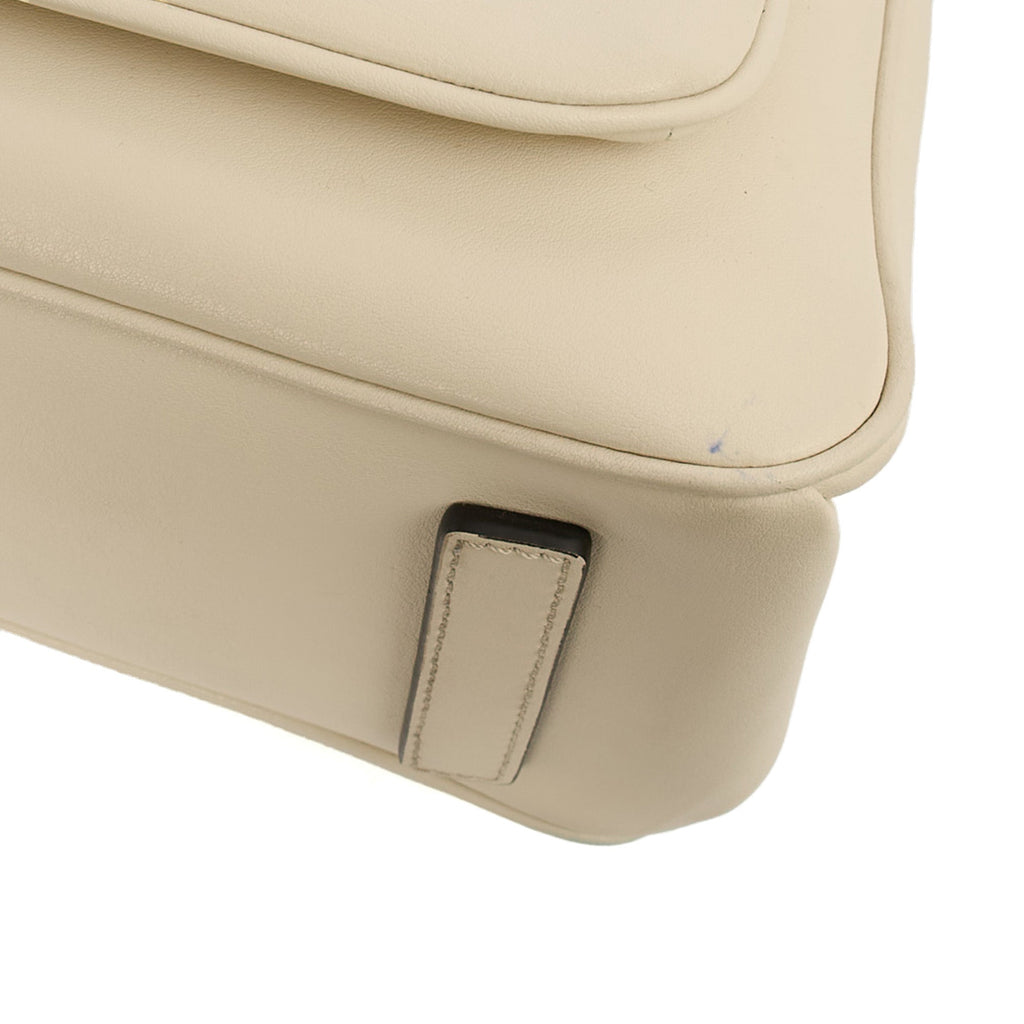 Marc Jacobs Shoulder Bag J Marc in Neutral, Leather